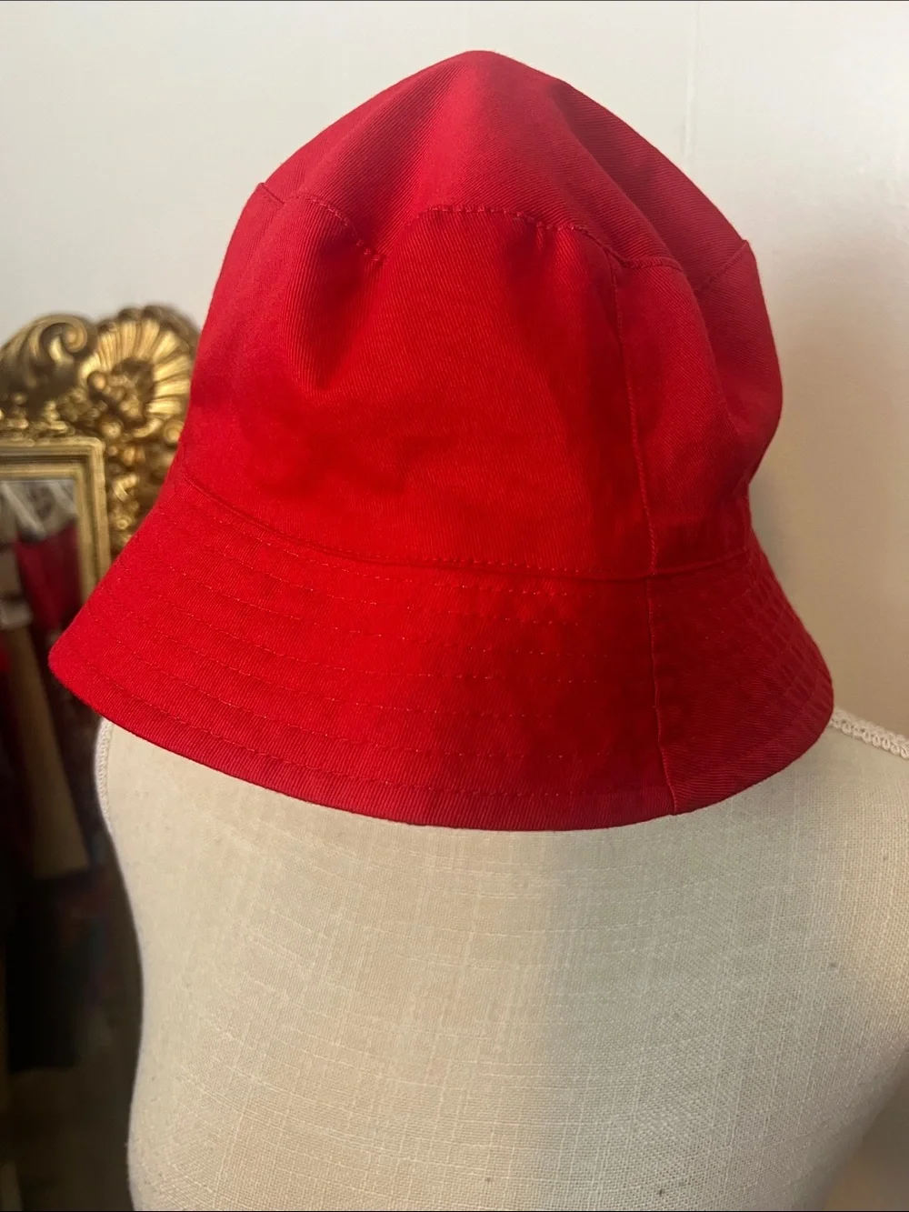 ⭐️Disney Mickey Mouse Reversible Red/ White/Black Fishing Styled Bucket Hat OS